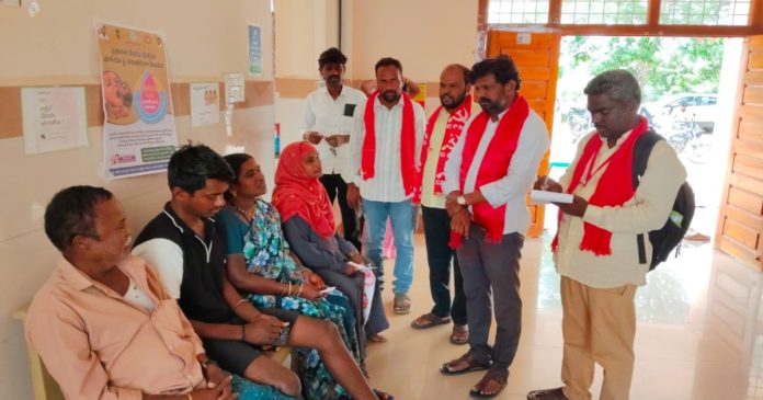 Regular doctors should be appointed to the health center.