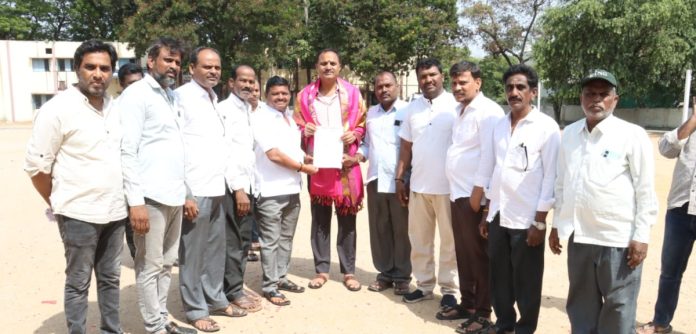 బ్రహ్మపురి కాలనీ సమస్యలు పరిష్కరిస్తా: ఎమ్మెల్యే