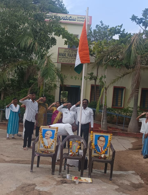 ఘనంగా రాష్ట్ర అవతరణ దినోత్సవ వేడుకలు