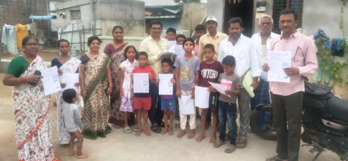 ప్రభుత్వ పాఠశాలల్లో సౌకర్యాలను సద్వినియోగం చేసుకోవాలి