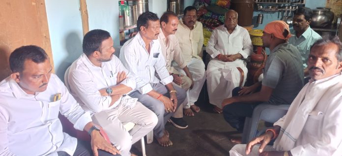 MLA consoles family members of the victim.