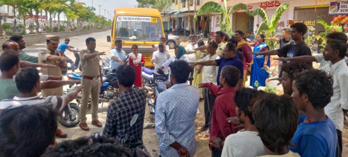 చెడు వ్యసనాలకు యువత దూరంగా ఉండాలి