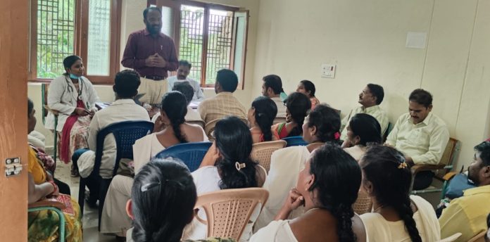 సీజనల్ వ్యాధుల పట్ల అప్రమత్తంగా ఉండాలి: ఎంపీడీఓ