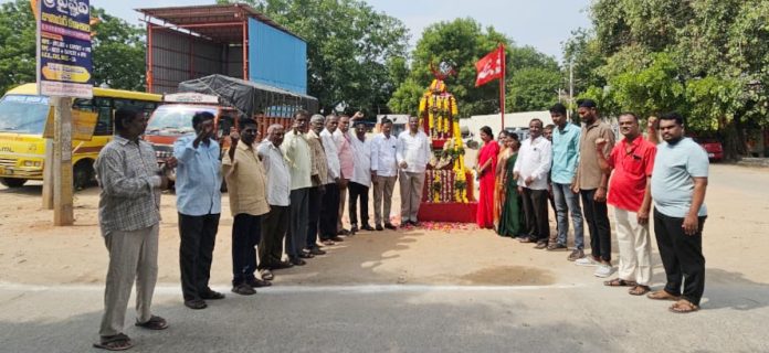 కామ్రేడ్ కొలుపుల మల్లేశం సేవలు మరువలేనివి