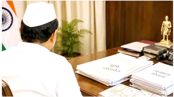 రంగుమారుతున్న రాజకీయం