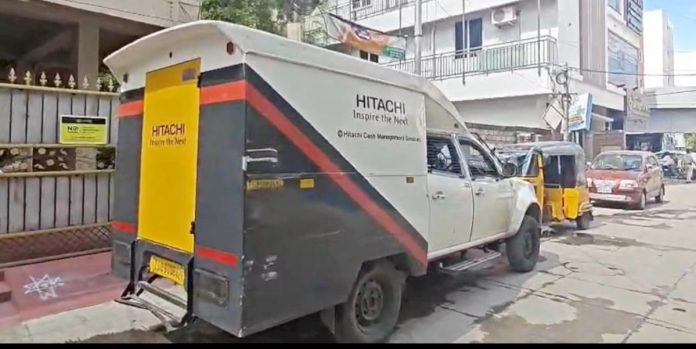హైదరాబాద్లో భారీ చోరీ
