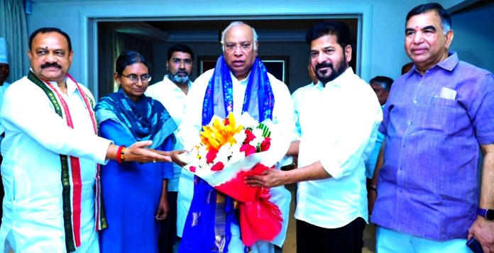 ఏం జరుగుతుంది?