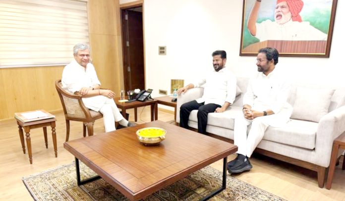 రైల్వేమంత్రితో సీఎం భేటీ