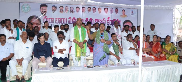 మహిళల ఆర్థిక సాధికారతతోనే రాష్ట్ర అభివృద్ధి: మంత్రి సీతక్క