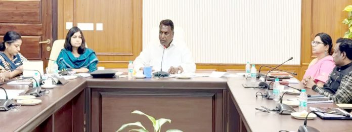 డిగ్రీ కళాశాలలకు యూజీసీ స్కేలు