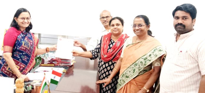 అంగన్వాడీ టీచర్లపై తహశీల్దారుల వేధింపులు ఆపాలి