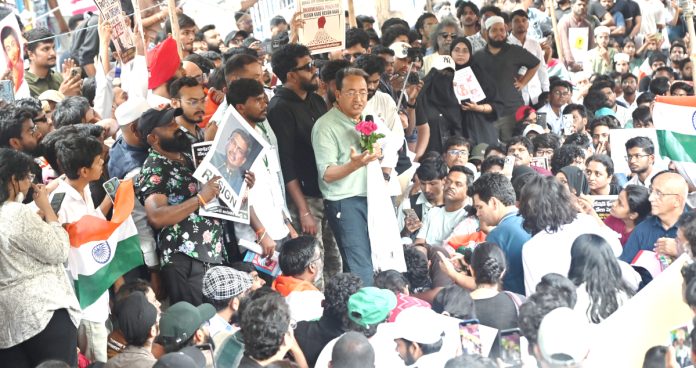 దేశం దశ, దిశను మార్చేది యువతే