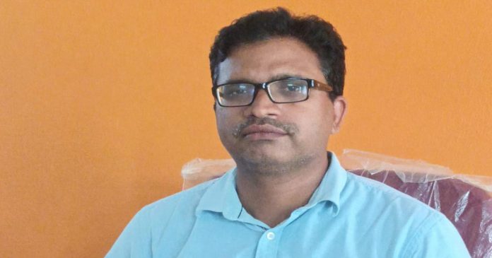 ఆదర్శ పాఠశాలలో అడ్మిషన్లు ప్రారంభం