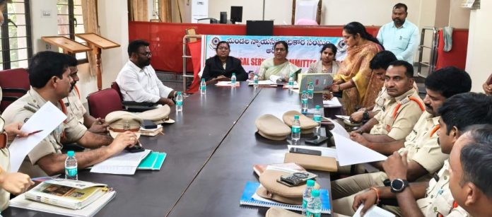 రాజీ మార్గమే రాజమార్గం