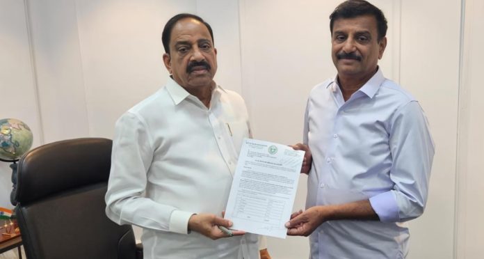 మంత్రి తుమ్మలను కలిసిన ఎమ్మెల్యే