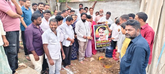 అశ్వారావుపేటలో వంగవీటి మోహనరంగా విగ్రహానికి భూమిపూజ