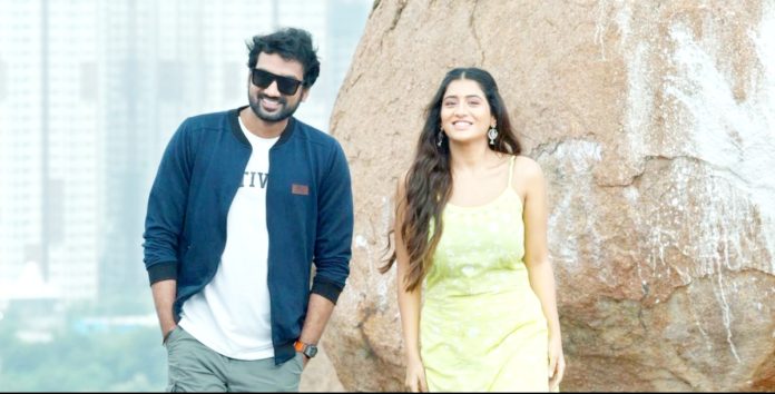 మధ్య తరగతి అమ్మాయిచుట్టూ తిరిగే ‘గాసిప్`