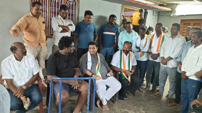 సర్పంచ్ గడ్డం క్రాంతికి శ్రీనుబాబు పరామర్శ
