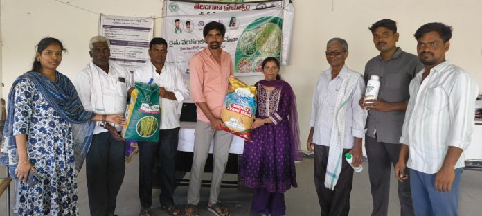 విత్తన మేళాను రైతులు సద్వినియోగం చేసుకోవాలి: ఏఓ