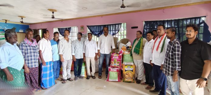 విత్తన మేళా కు విశేష స్పందన