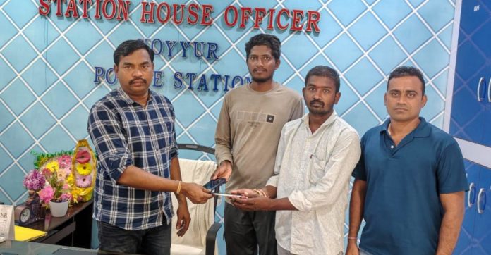 Handing over of lost cell phones