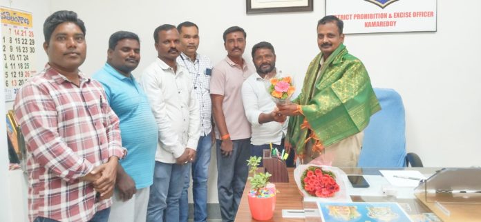 Grand Felicitation for New Excise Superintendent Mukund Reddy