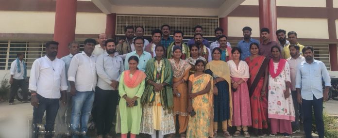 బదిలీపై వెళ్లిన, కొత్తగా వచ్చిన పంచాయతీ కార్యదర్శులకు సన్మానం
