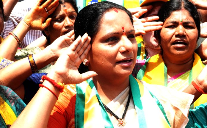 మిలియన్ మార్చ్ ను తలపించేలా భూపోరాటం :కల్వకుంట్ల కవిత