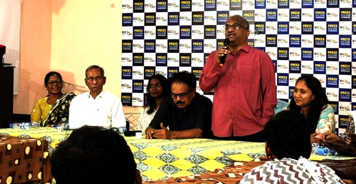 మహిళలపై ట్రోలింగ్, మార్ఫింగ్, లకారాలను నియంత్రించాలి