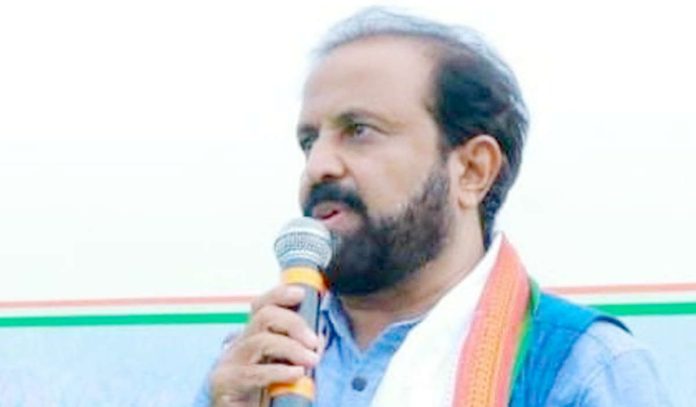 బీజేపీ పాలనలో ప్రలోభానికి గురవుతున్నన్యాయ వ్యవస్థను కాపాడుకోవాలి