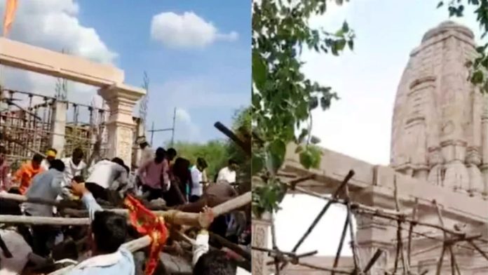 ఆలయ మండపం పైకప్పు కూలి ఏడుగురు మృతి