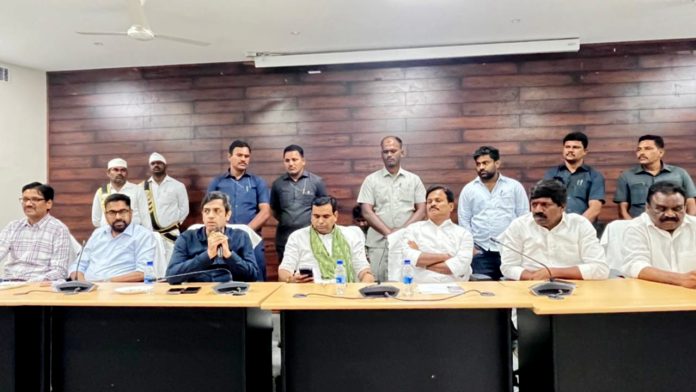 ప్రజా పోరాటం నెగ్గింది..అంబుజా వెనక్కి తగ్గింది