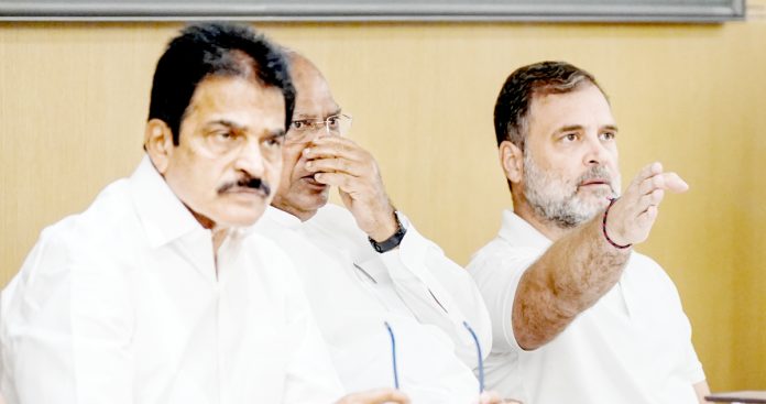 ఓట్ చోరీ నుంచి
సీట్ చోరీకి బీజేపీ