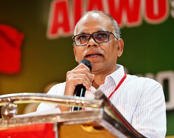 మహనీయులకు, అమరవీరులకు మహాసభ సంతాపం