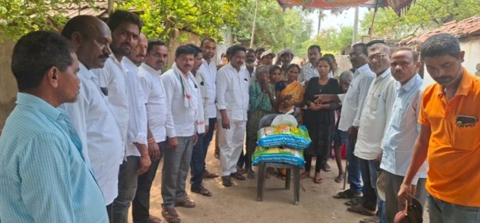 Sarpanch Swami's gesture to the family of a sanitation worker