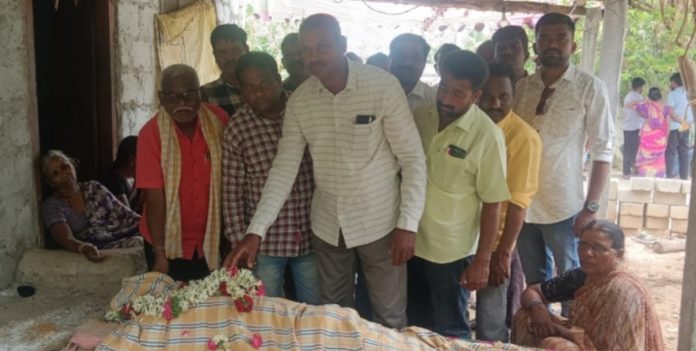 నవతెలంగాణ స్టాఫ్ రిపోర్టర్ ఎర్రం సతీష్ కు పితృవియోగం
