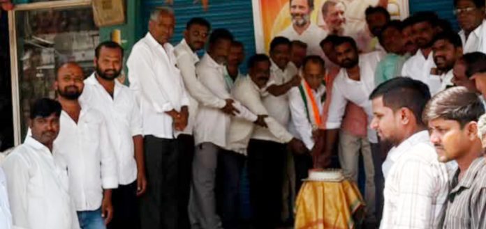 ఘనంగా రాహుల్ గాంధీ జన్మదిన వేడుకలు