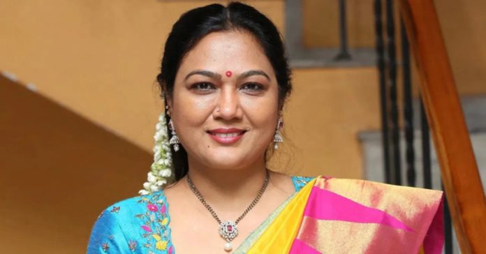 ట్రోల్స్ పై సజ్జనార్కు ఫిర్యాదు చేసిన నటి హేమ