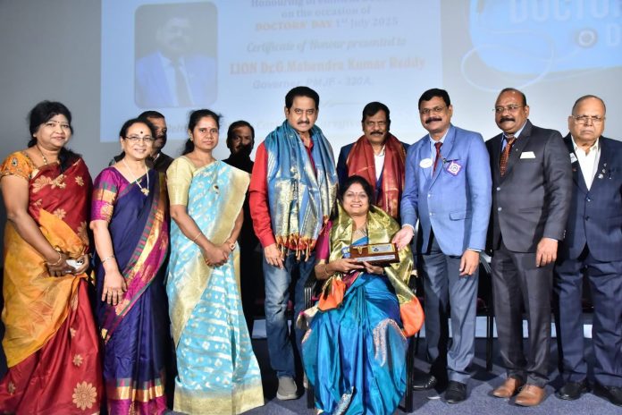చిరునవ్వులు పంచే సేవామూర్తి డా. విజయలక్ష్మి