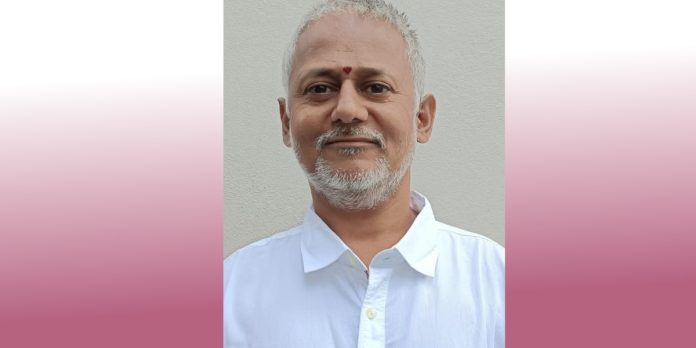 ప్రయివేట్ పాఠశాలల్లో ఫీజుల నియంత్రణ చట్టం తేవాలి