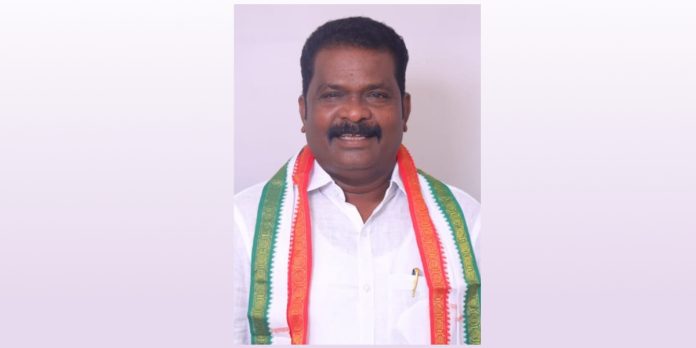 పుట్ట మధువి బ్లాక్ మెయిల్ రాజకీయాలు