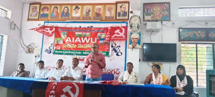 పోడు, సాగు దారులందరికీ హక్కు పట్టాలు ఇవ్వాలి