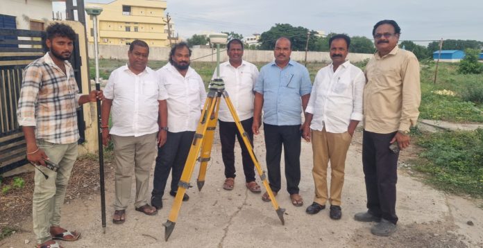 హౌసింగ్ బోర్డు హిందూ స్మశాన వాటిక పరిశీలన