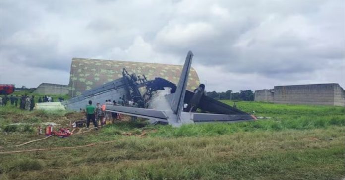 అస్సాంలో కూలిన వాయుసేన విమానం