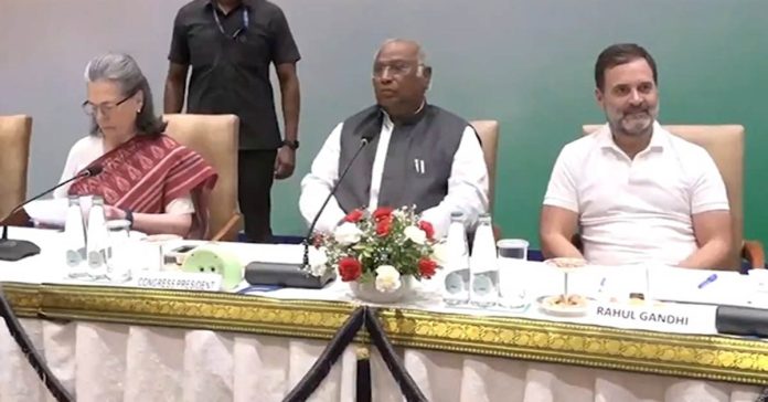 కాంగ్రెస్ హైకమాండ్ కీలక భేటీ