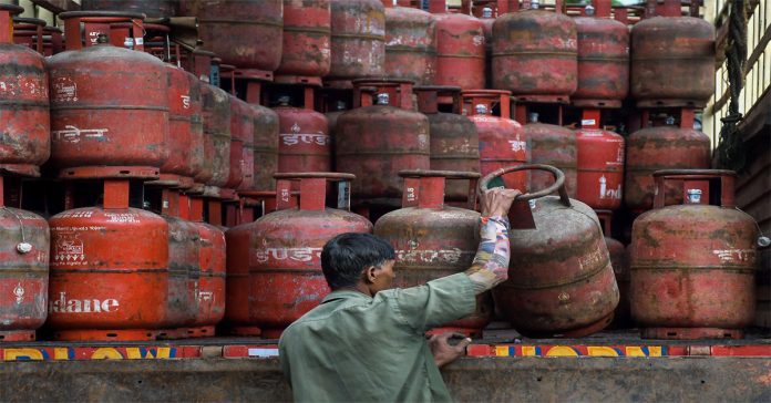 Hike in domestic gas cylinder prices