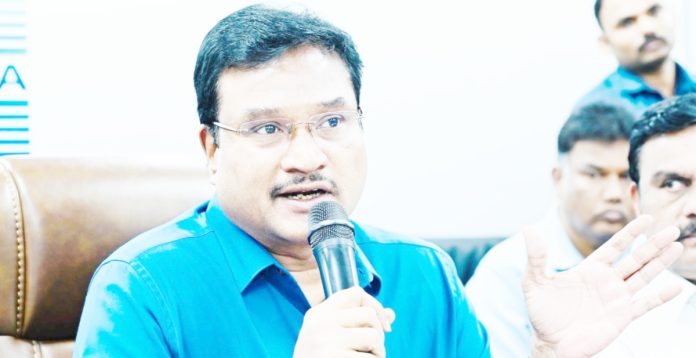రూ. 1.10 కోట్ల విలువైన భూమిని కాపాడిన హైడ్రా