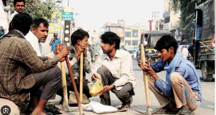 అడ్డాకూలీల ఆక్రందన