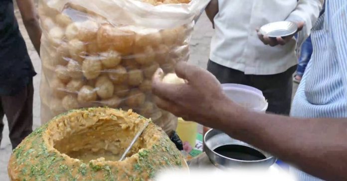పానీపూరి తిన్న చిన్నారులకు అస్వస్థత