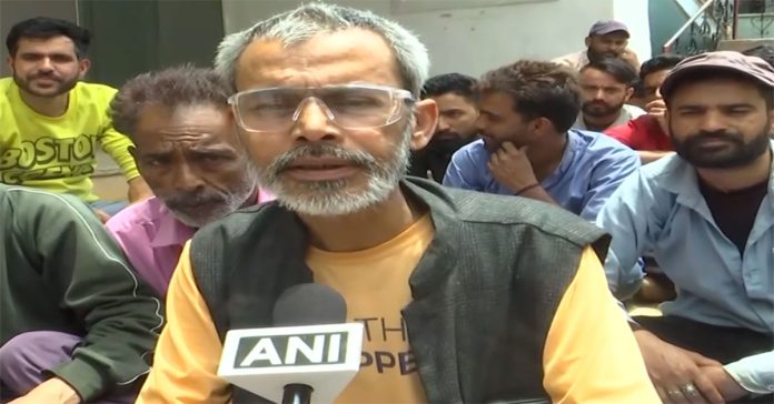 Sanitation workers protest in Jammu and Kashmir
